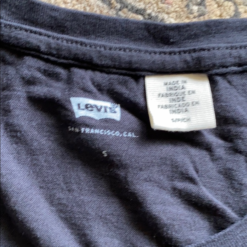 Levi’s Tank - Picture 3 of 3